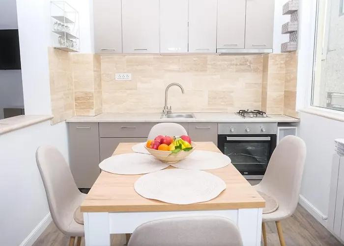 Apartament Ada Navodari